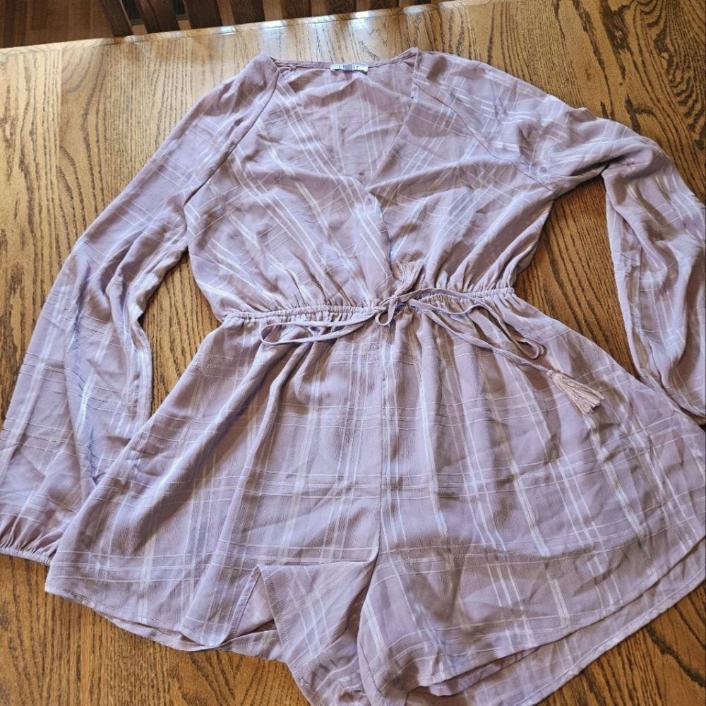 Leche medium romper. Dusty pink. Elastic waist.